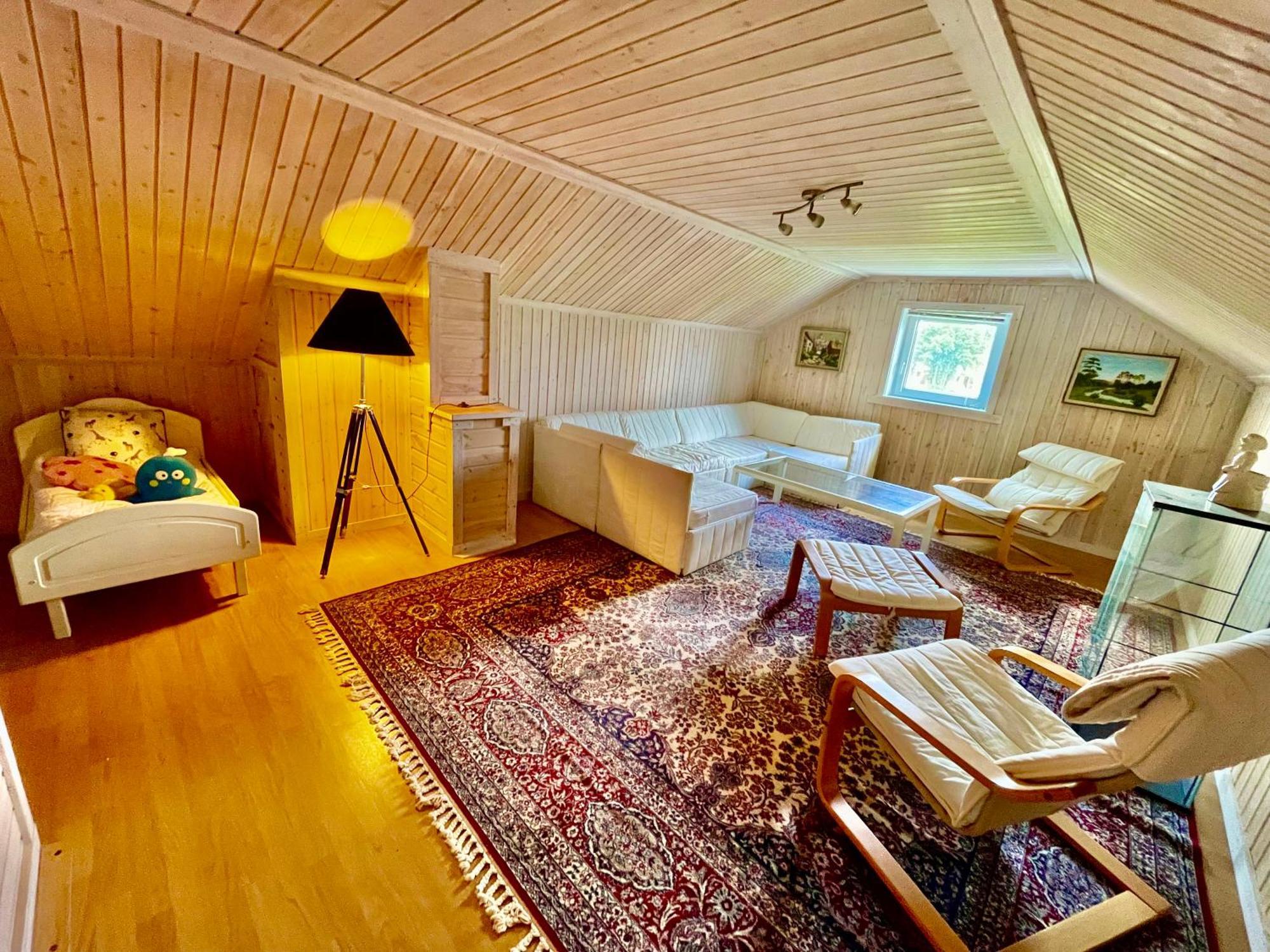 Villa Hus Naera Naturen Och Sjoe